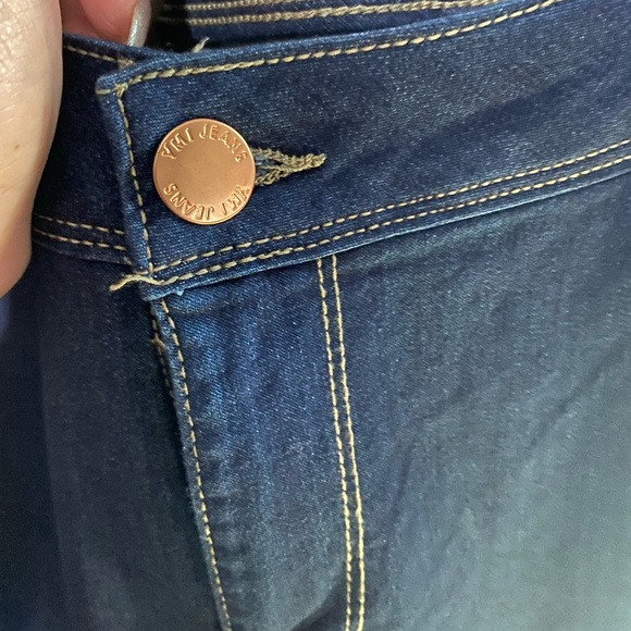 Size 16 YMI stretchy jeans new never worn - Picture 2 of 8